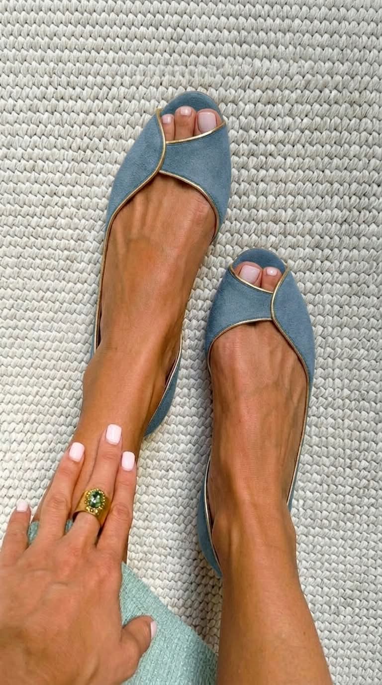 Ballerines à bout ouvert style d&