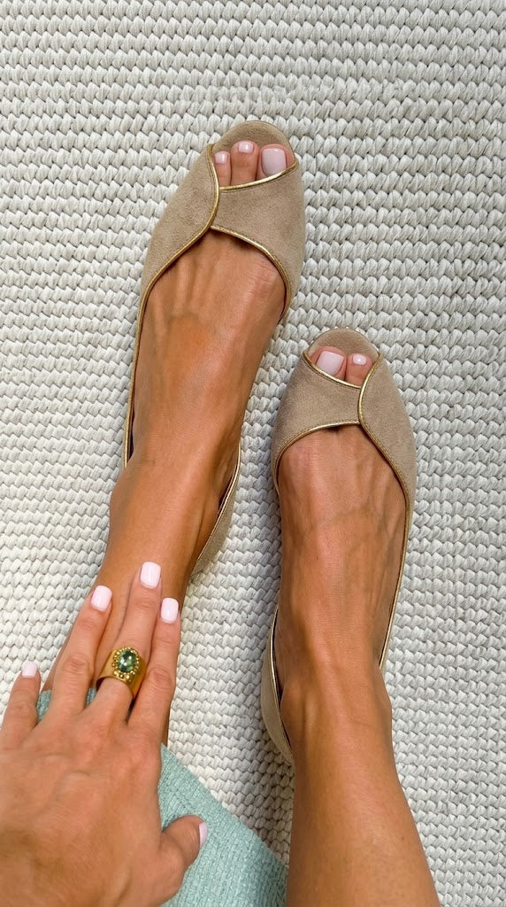 Ballerines à bout ouvert style d&