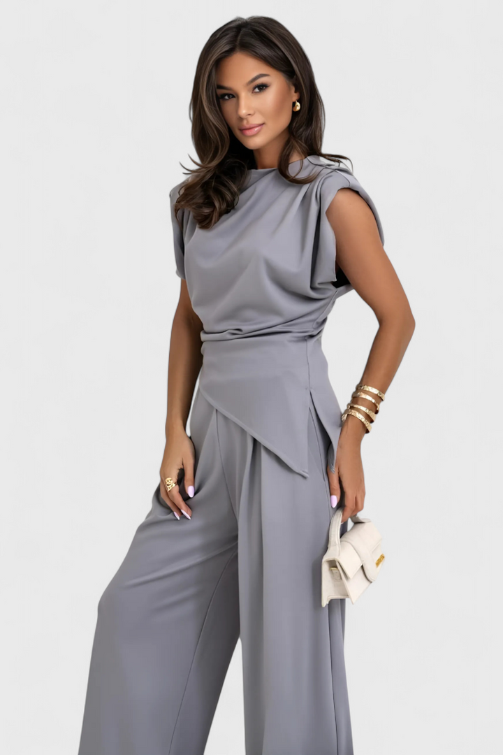 Ensemble asymétrique Sofia avec épaules drapées