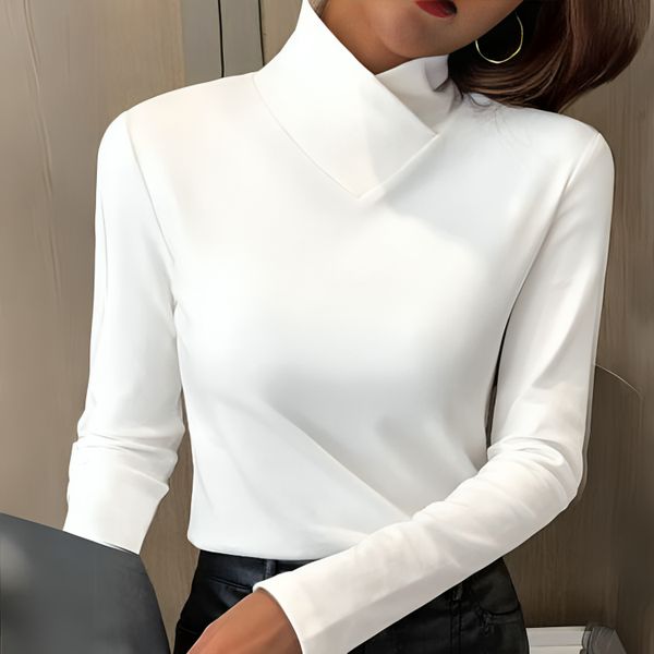 Amira™ | Pull doux à col roulé sculpté