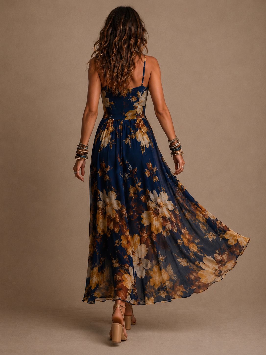 Dulce - robe longue à fleurs avec bretelles