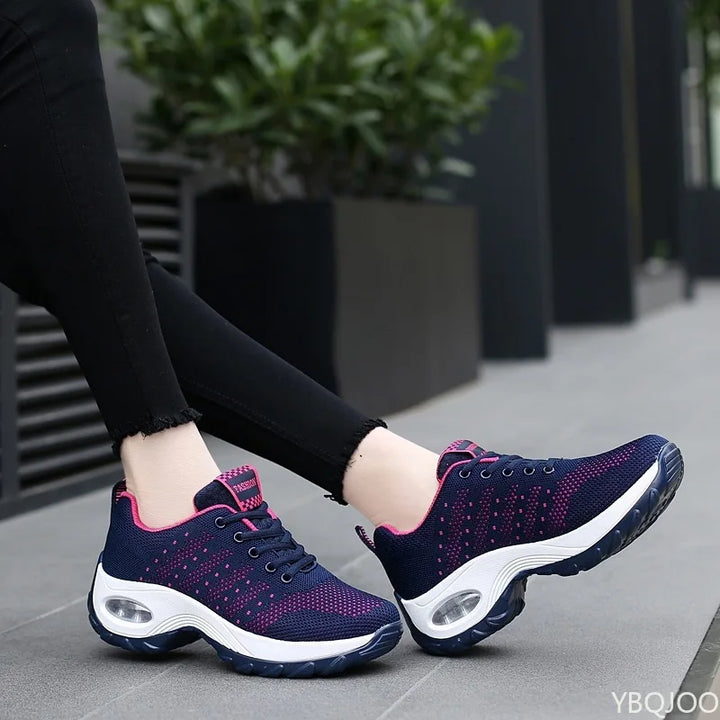 AZUNDRA™ | Baskets en tricot ajustables avec semelle rembourrée et finitions colorées