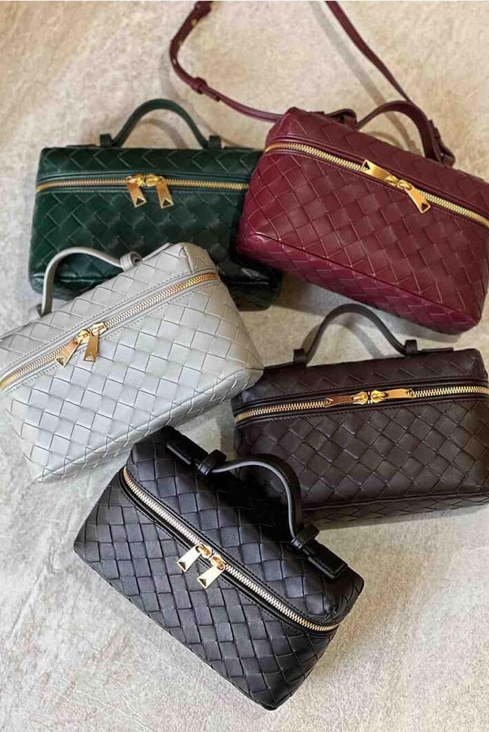 Milla Mini sac à main tissé avec accessoires dorés