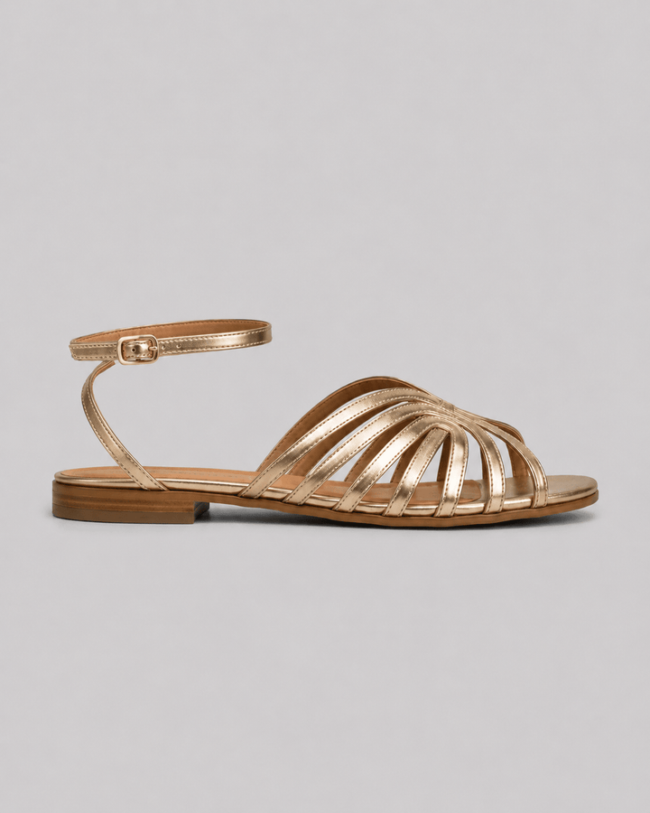 Victoria | Sandales dorées ornées de détails bijoux